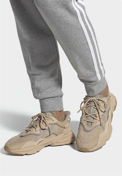 junior adidas ozweego beige|OZWEEGO unisex.